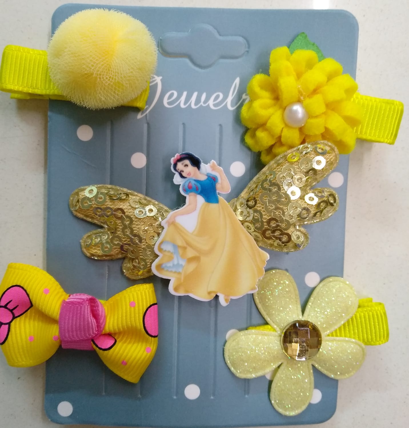 Snow White Pin Set