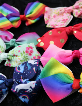 Bows (multi- coloured)